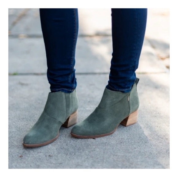 NWT TOMS Leilani Suede Leather Bootie Size 6 - Picture 2 of 12